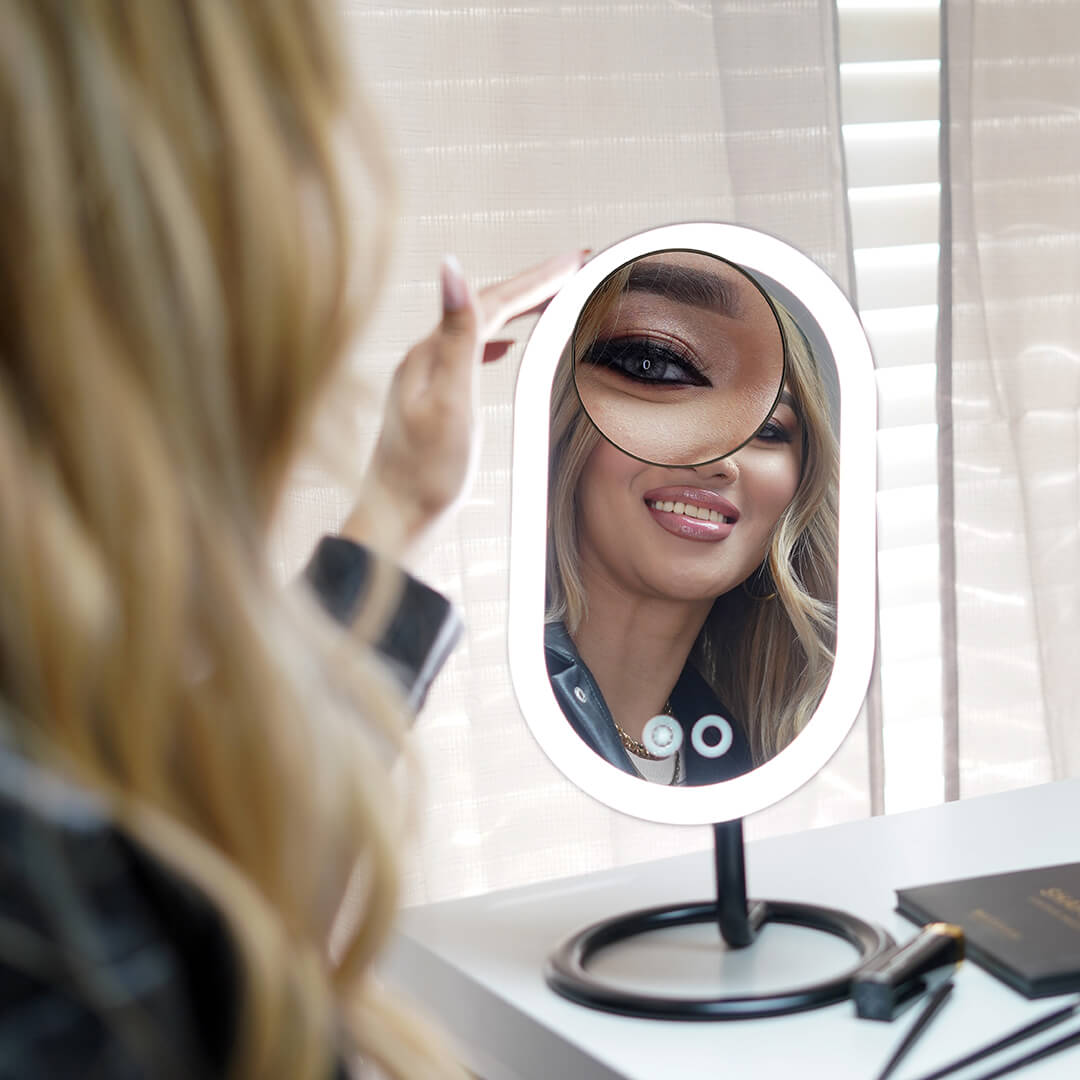 Vera Vanity with 10x Lara Mirror